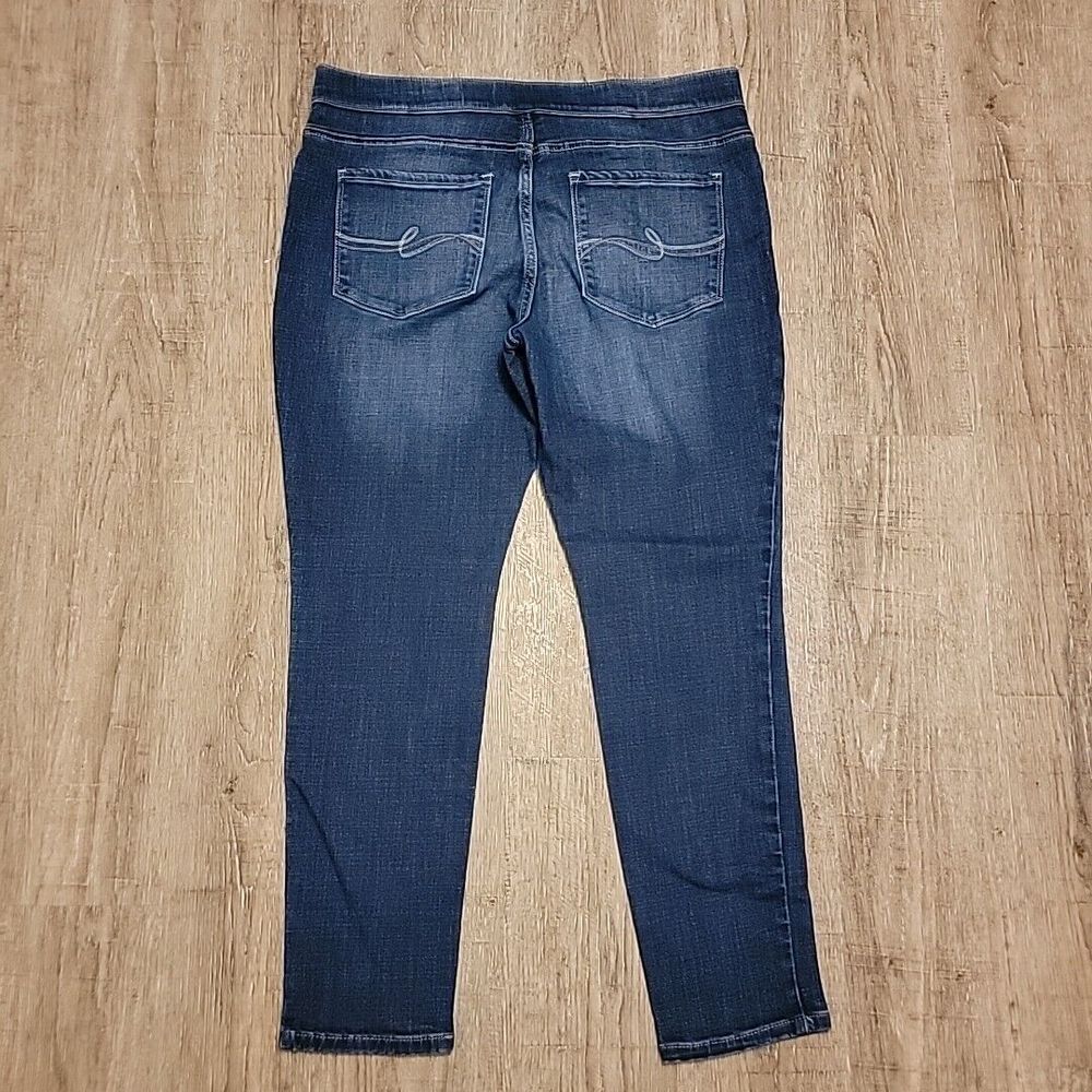 Lee Women's Straight Leg Jeans - Dark Blue - Picture 7 of 7